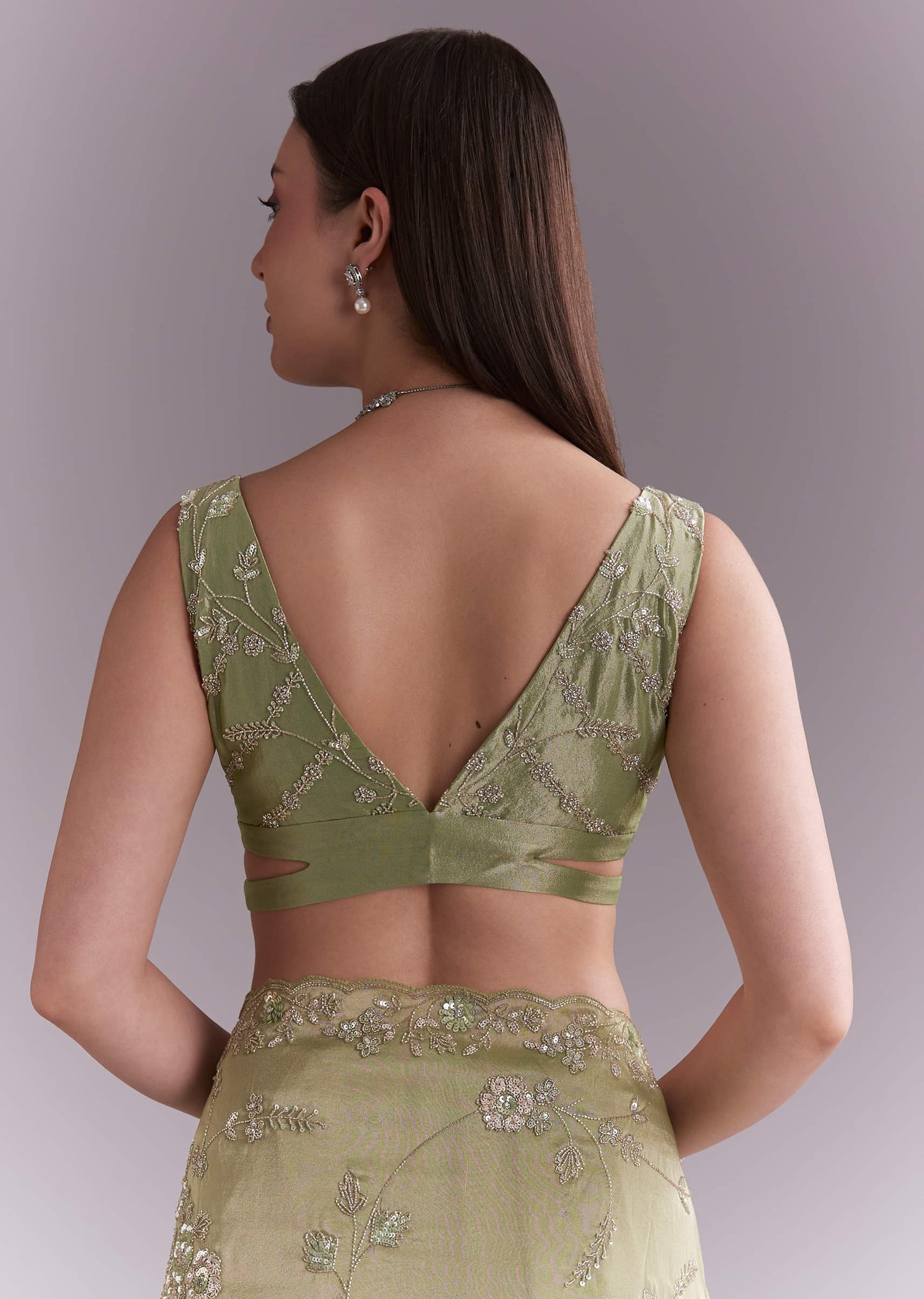Pista Green Tissue Saree With Heavy Floral Embroidery - Image 8